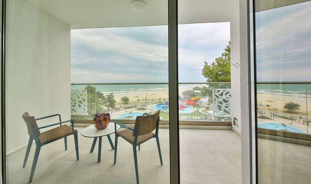 Maritim Hotel Paradise Blue Albena Quarto foto