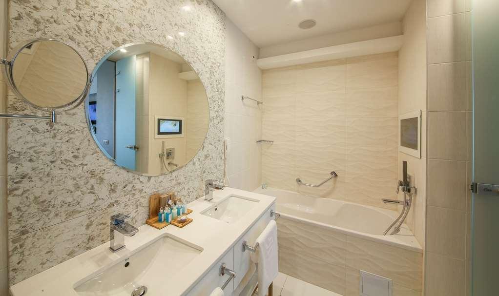 Maritim Hotel Paradise Blue Albena Quarto foto