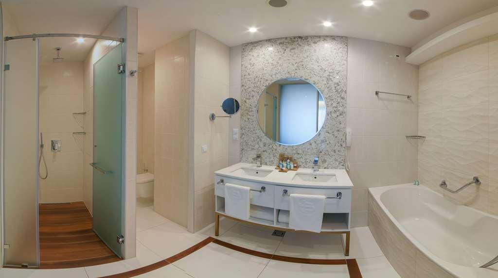 Maritim Hotel Paradise Blue Albena Quarto foto